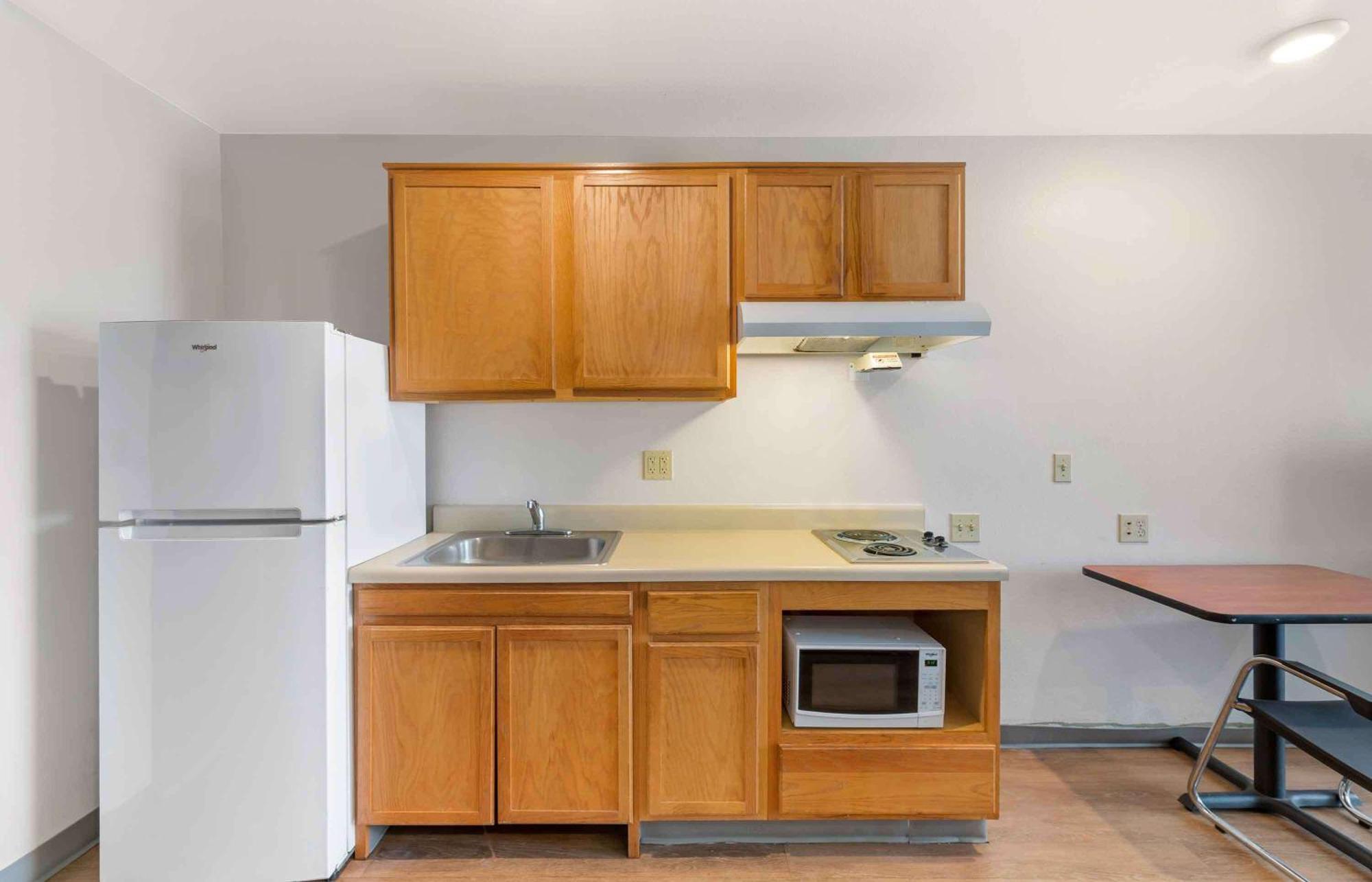 Extended Stay America Select Suites - Cleveland - Avon Esterno foto