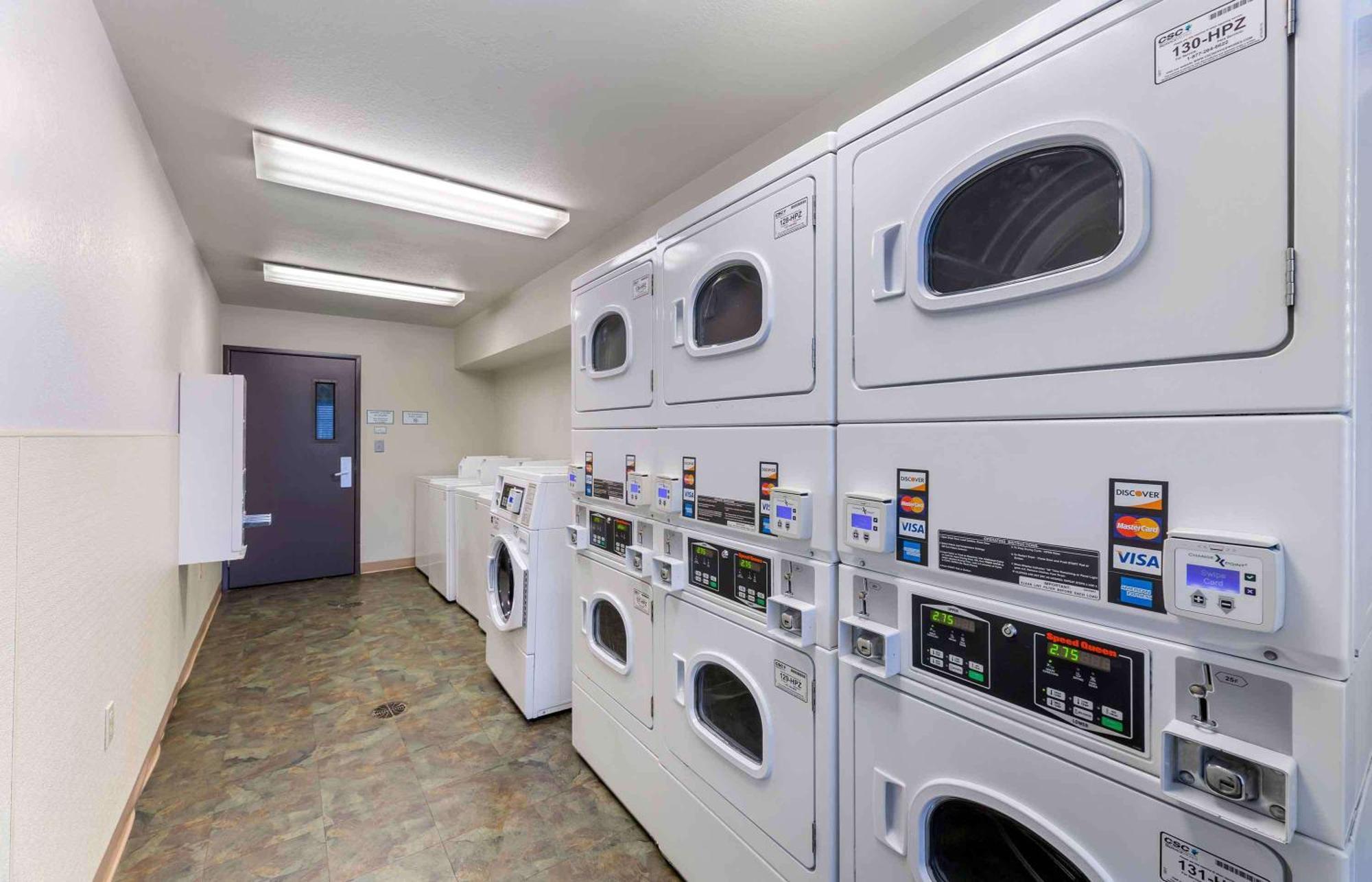 Extended Stay America Select Suites - Cleveland - Avon Esterno foto