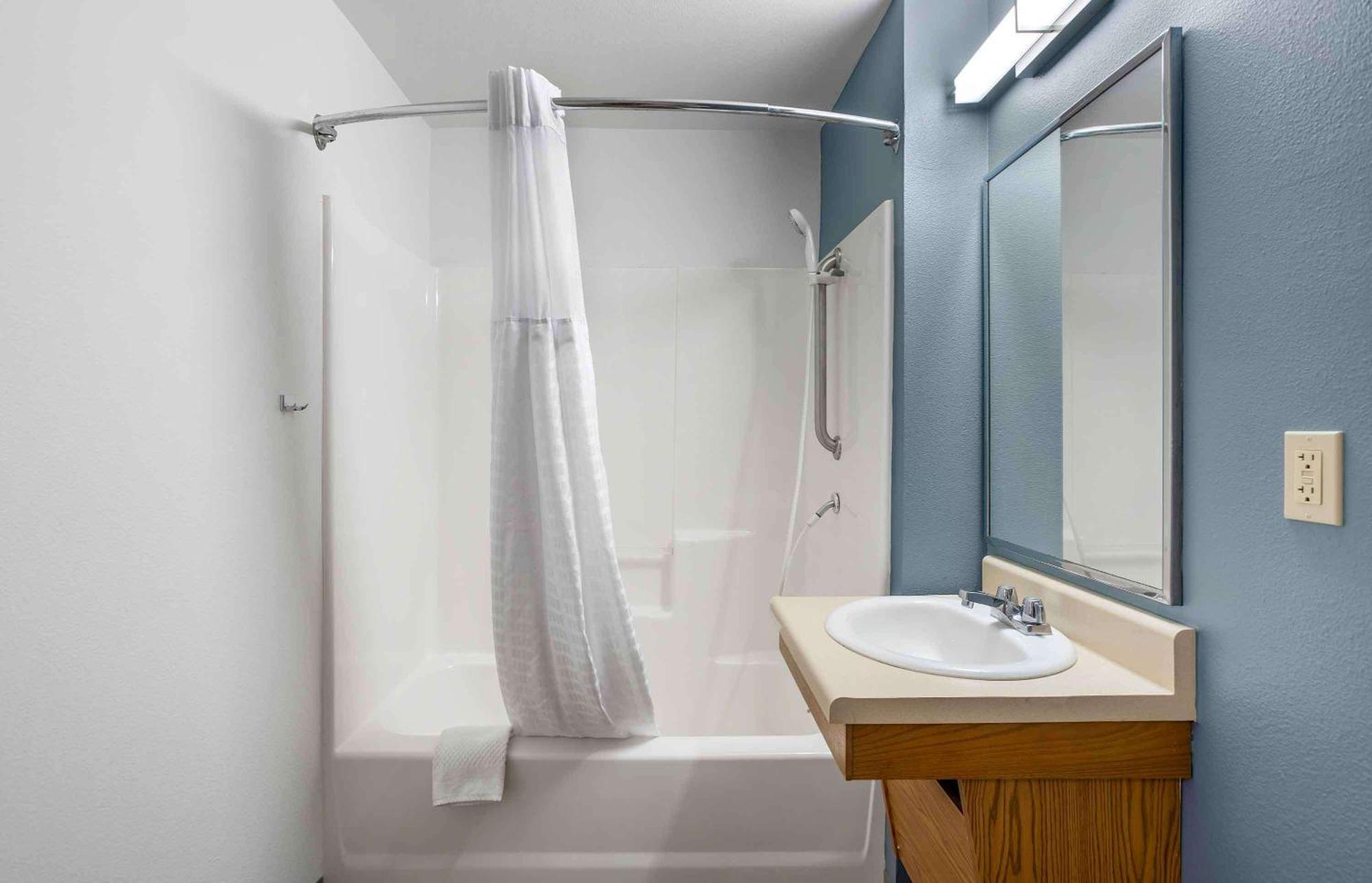 Extended Stay America Select Suites - Cleveland - Avon Esterno foto
