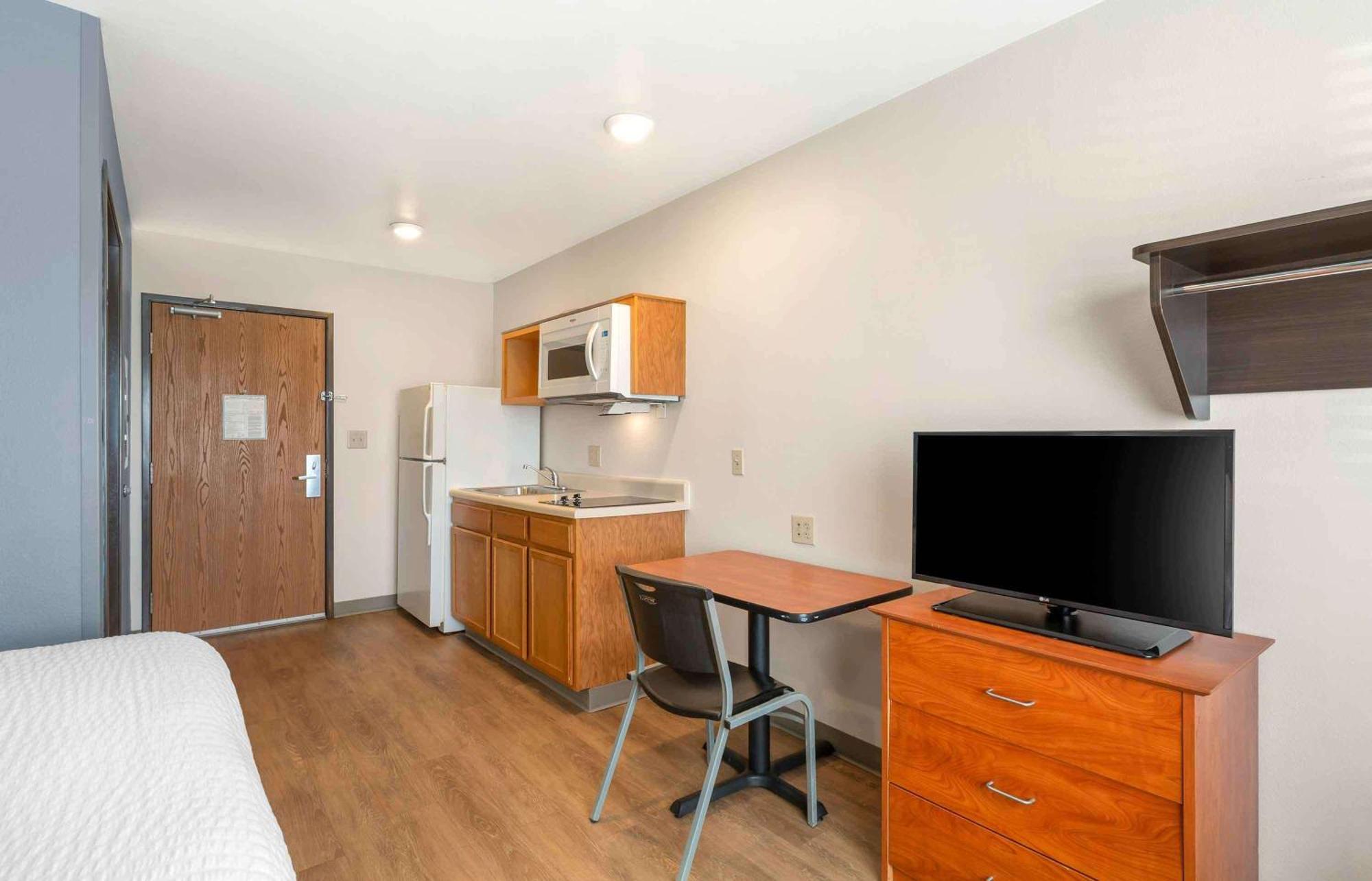 Extended Stay America Select Suites - Cleveland - Avon Esterno foto